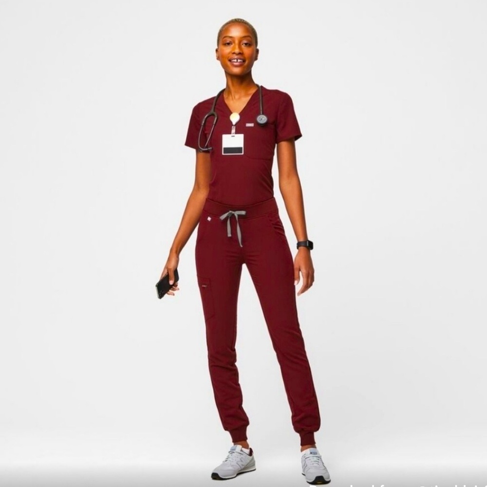 FIGS Zamora Burgundy Petite Small Jogger Scrub Bottoms